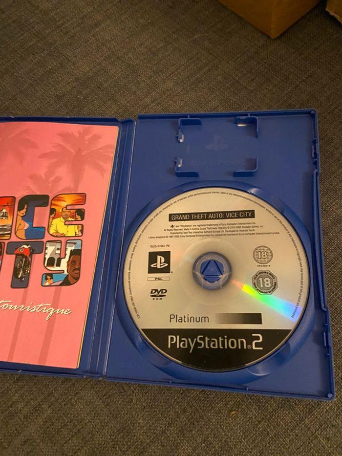 🧩Jeux PS2 GTA Vice City 🧩 - photo numéro 2