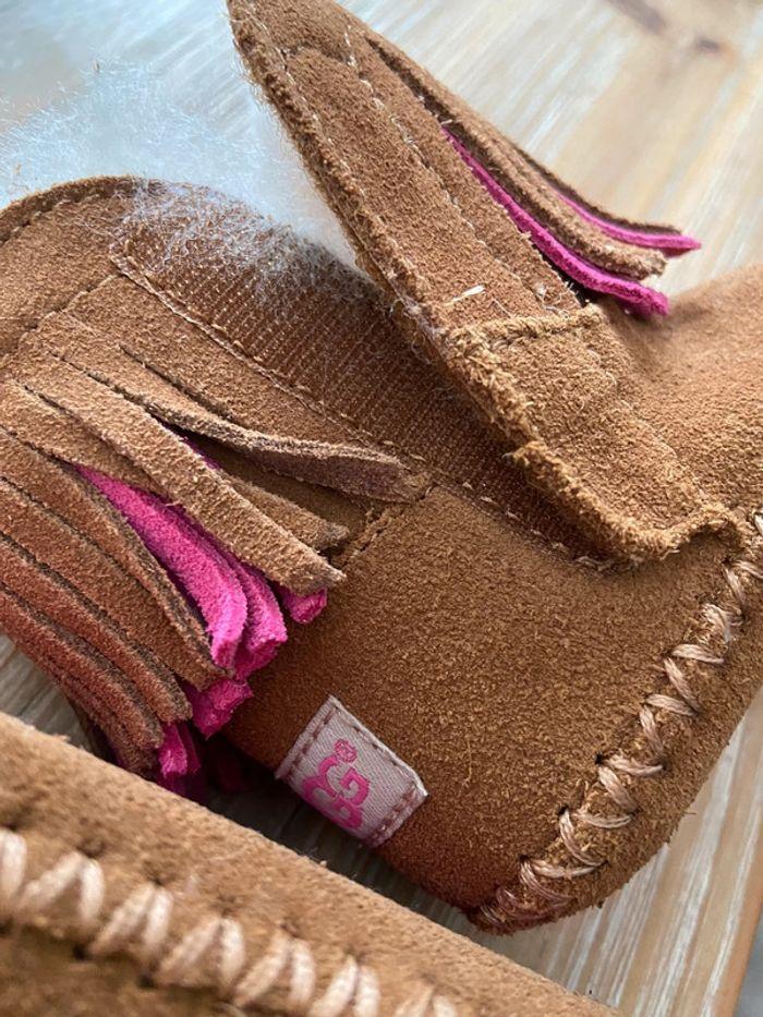 Ugg bébé fille taille 16 - photo numéro 5