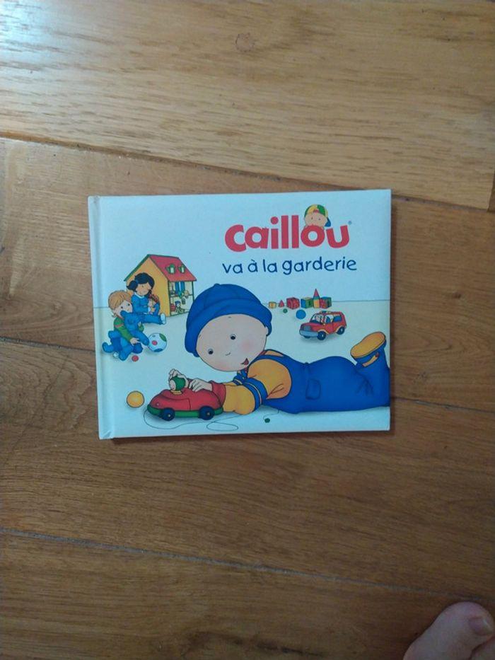 Caillou va à la garderie - photo numéro 1