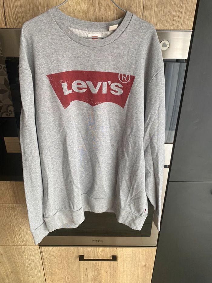 Neuf sweat gris levis taille XL - photo numéro 1