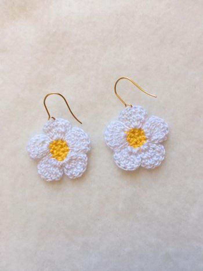 Boucles d’oreilles fleurs crochet - photo numéro 3