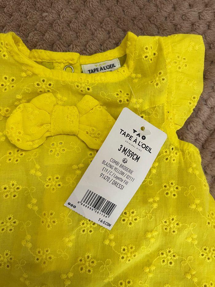 Combi, short jaune bébé tape-à-l’œil - photo numéro 2