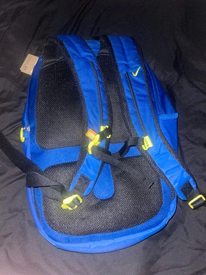 Nike Sac à dos neuf 27 litres - photo numéro 2