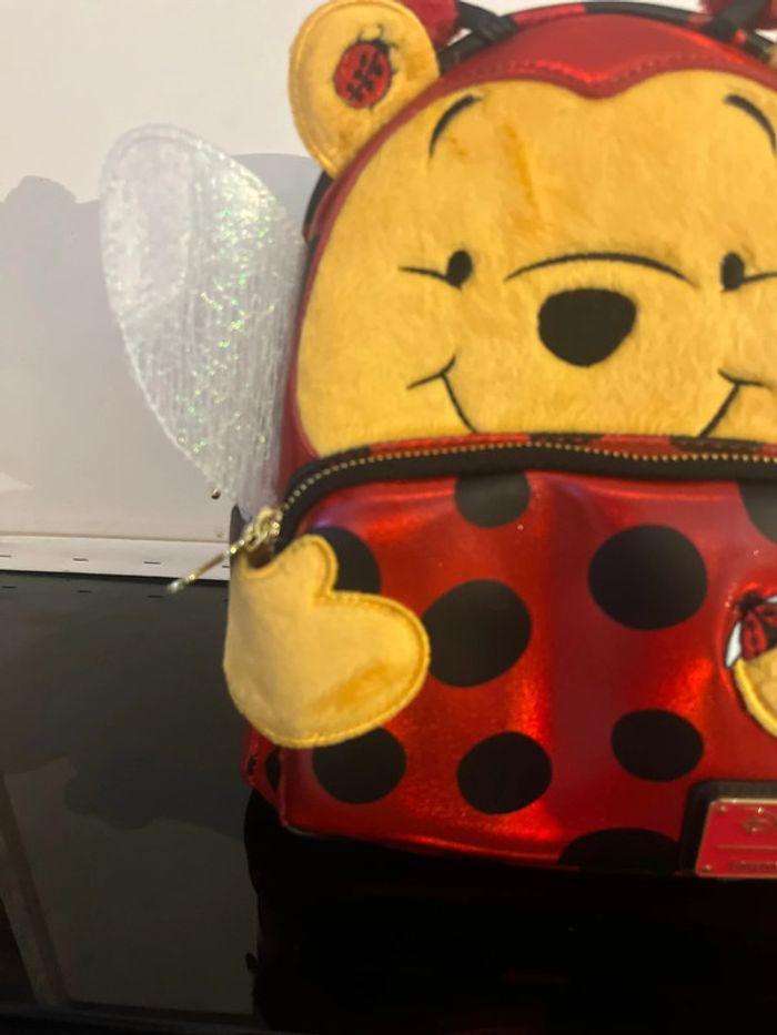 Disney Loungefly Winnie l’ourson costume coccinelle - photo numéro 4