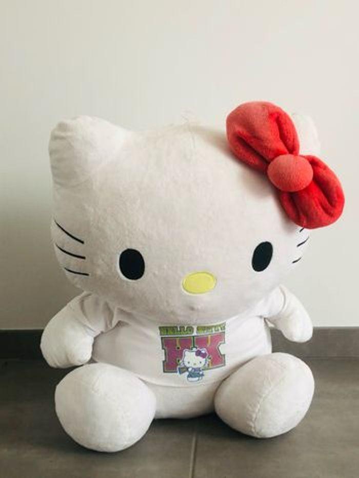 Énorme peluche hello kitty avec Tee shirt - photo numéro 7