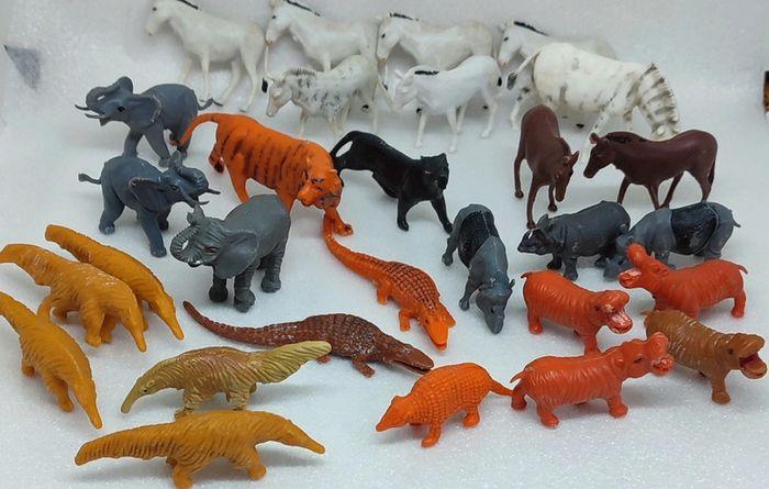 figurine Animaux savane Afrique tigre hippopotame crocodile tapir rhinocéros éléphant zébu tatou - photo numéro 4