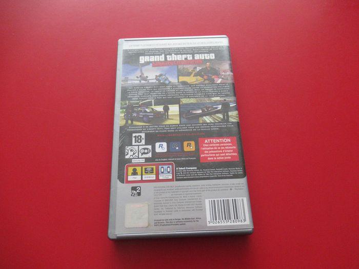 Grand theft auto Liberty City Stories PSP - photo numéro 4