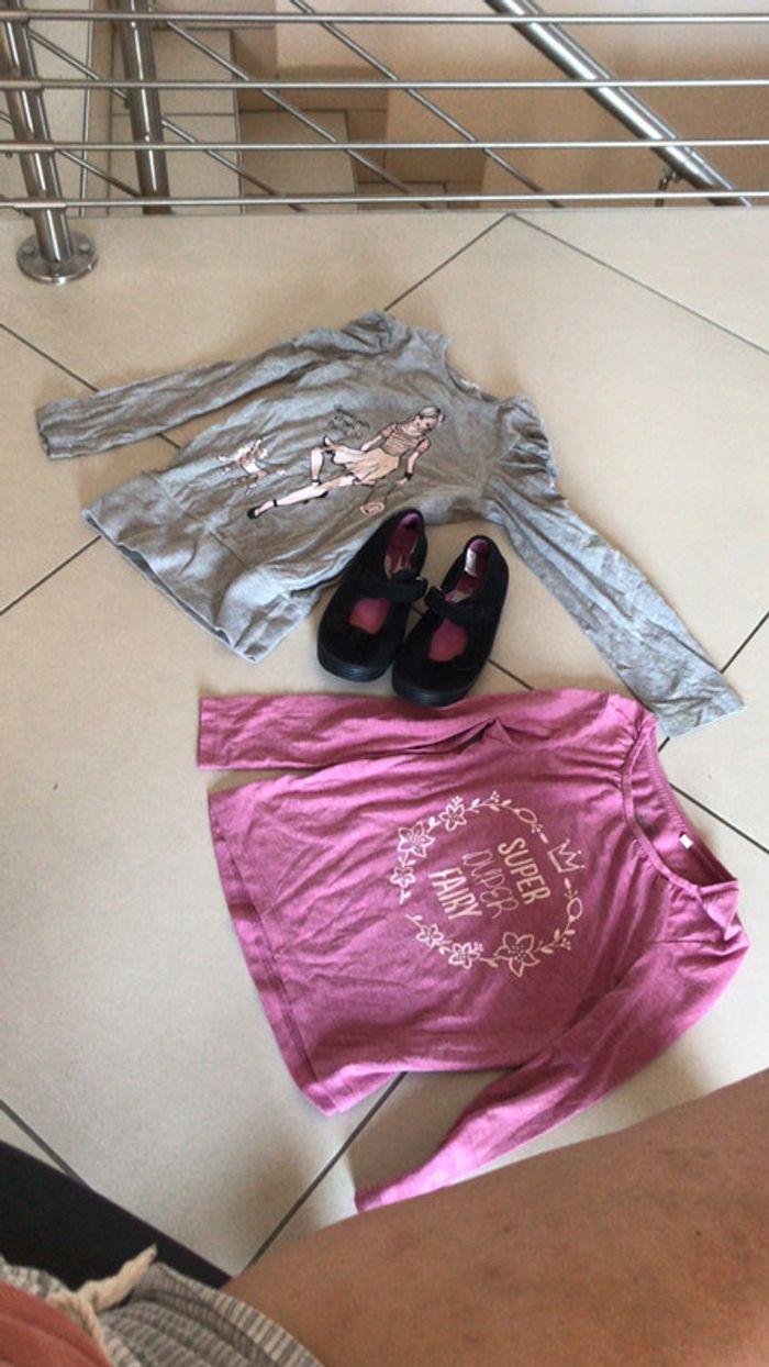 Lot t-shirt manches longues rose pailleté, gris chiné + ballerines toiles noires 33 - photo numéro 1