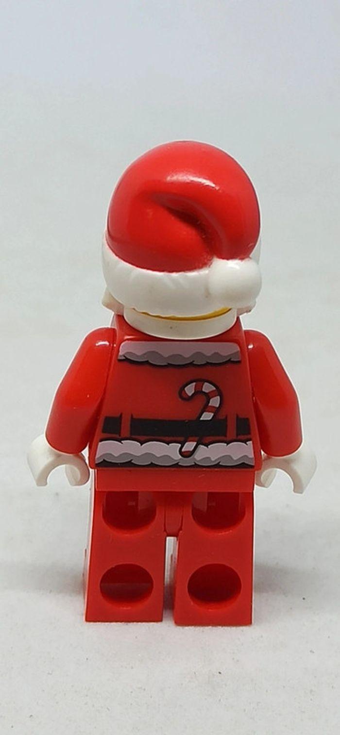 Figurine homme père noel lego - photo numéro 4