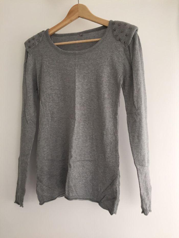 Pull gris en laine - photo numéro 2