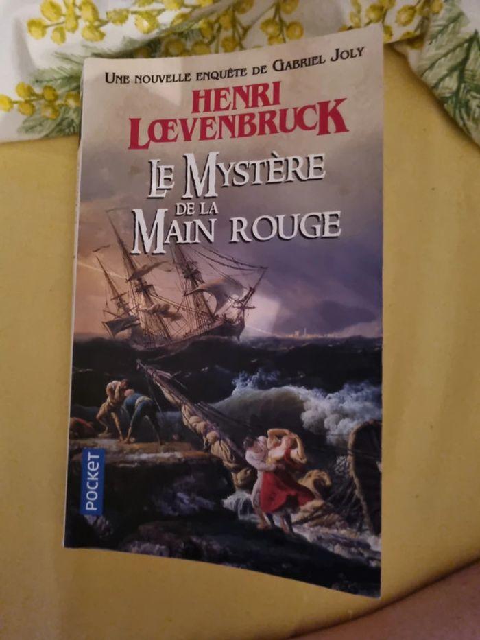 Le mystère de la Main rouge - photo numéro 1