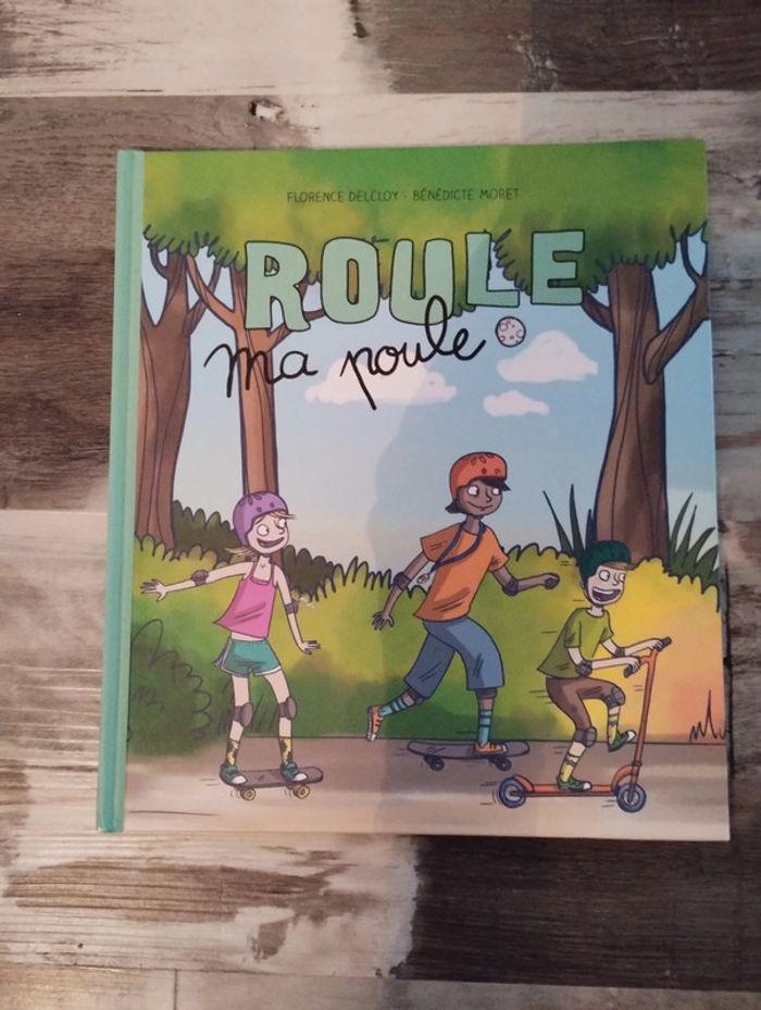 Livre Roule ma Poule - photo numéro 1