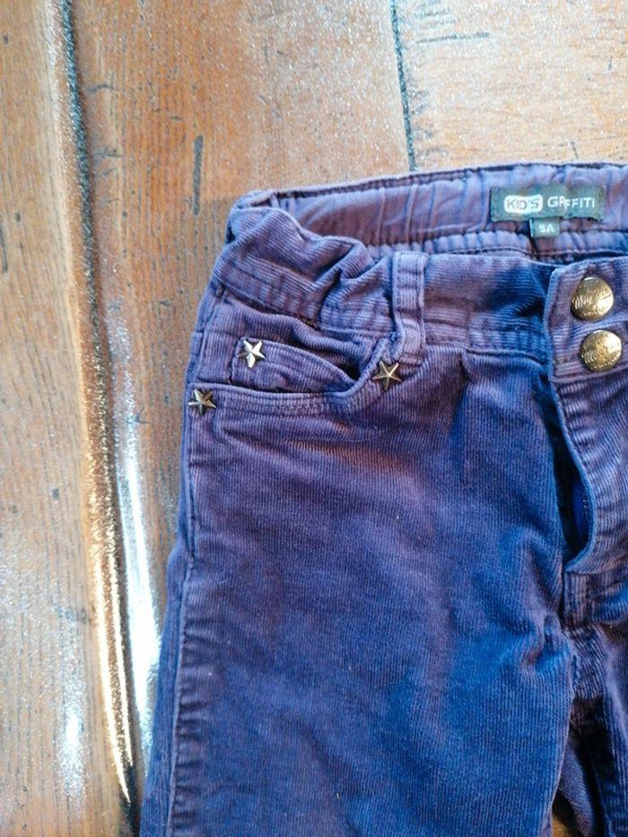 Pantalon en velours fille. Taille 5 ans - photo numéro 4