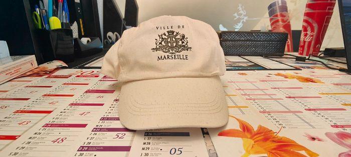 Casquette de Marseille blanche creme neuve 2e - photo numéro 1