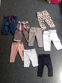 Lot de 8 bas bébé fille mi saison. Automne leggings, jeans, pantalon  9 mois, rose, blanc, motif, marine jeans.