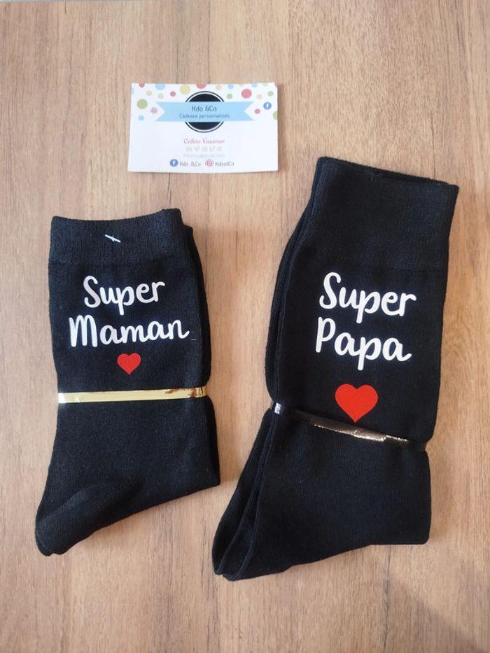 Lot de deux paires de chaussettes super papa super maman