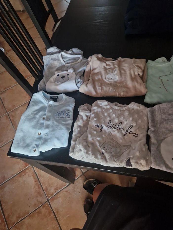 Vend lot de 8 pyjama coton bb 1 mois - photo numéro 4