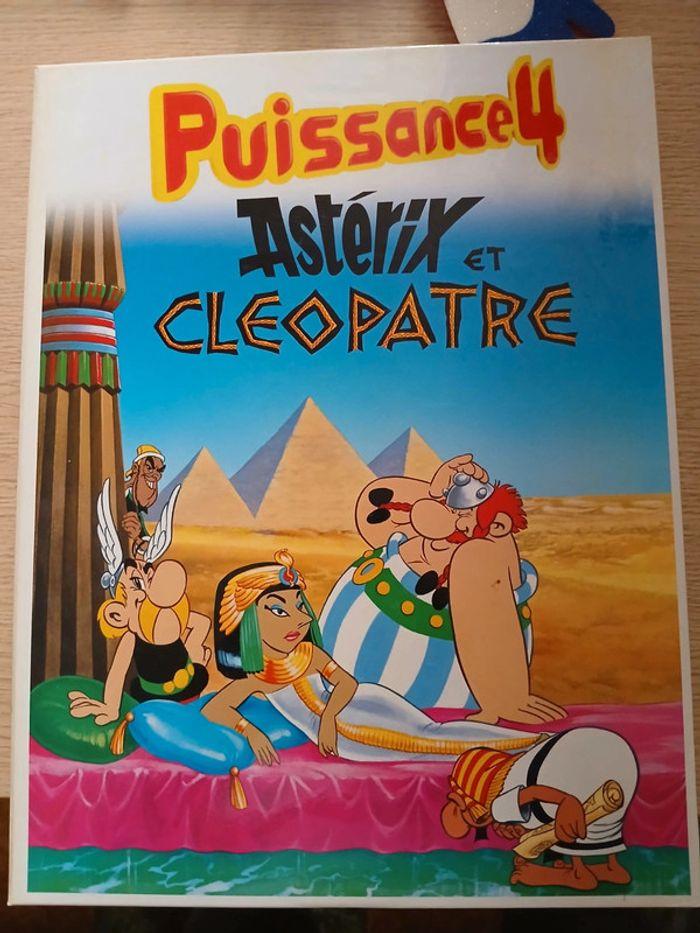 Jeu de société asterix et cleopatre puissance 4 - photo numéro 1