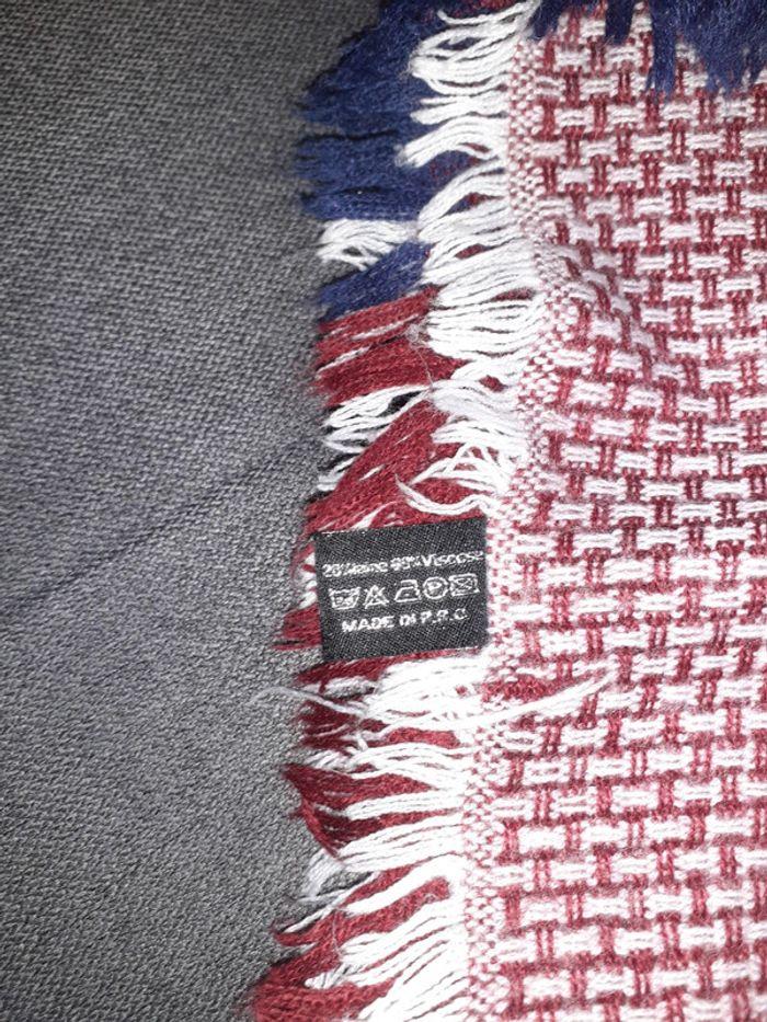 Foulard rouge Bordeaux blanc - photo numéro 3