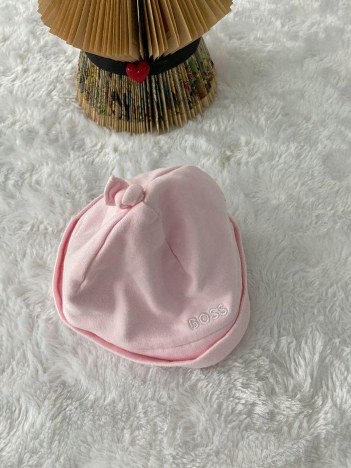 Bonnet chapeau bébé Hugo Boss rose 50 cm neuf - photo numéro 4