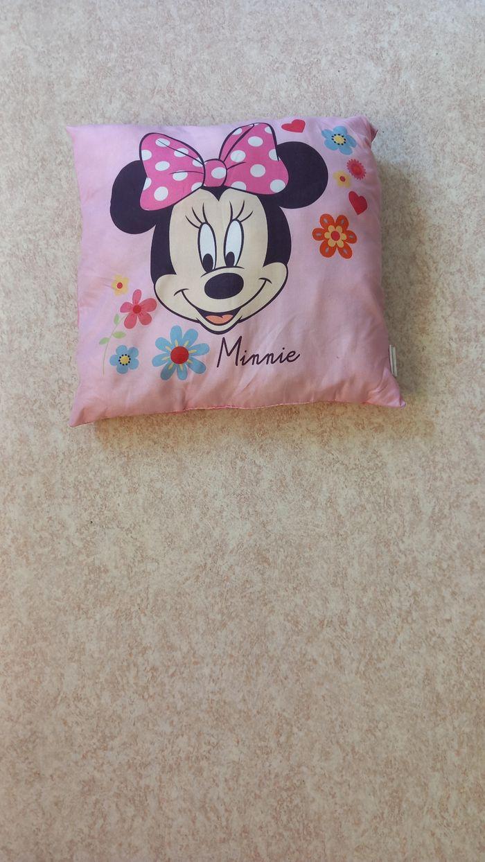 Coussin minnie pour fille