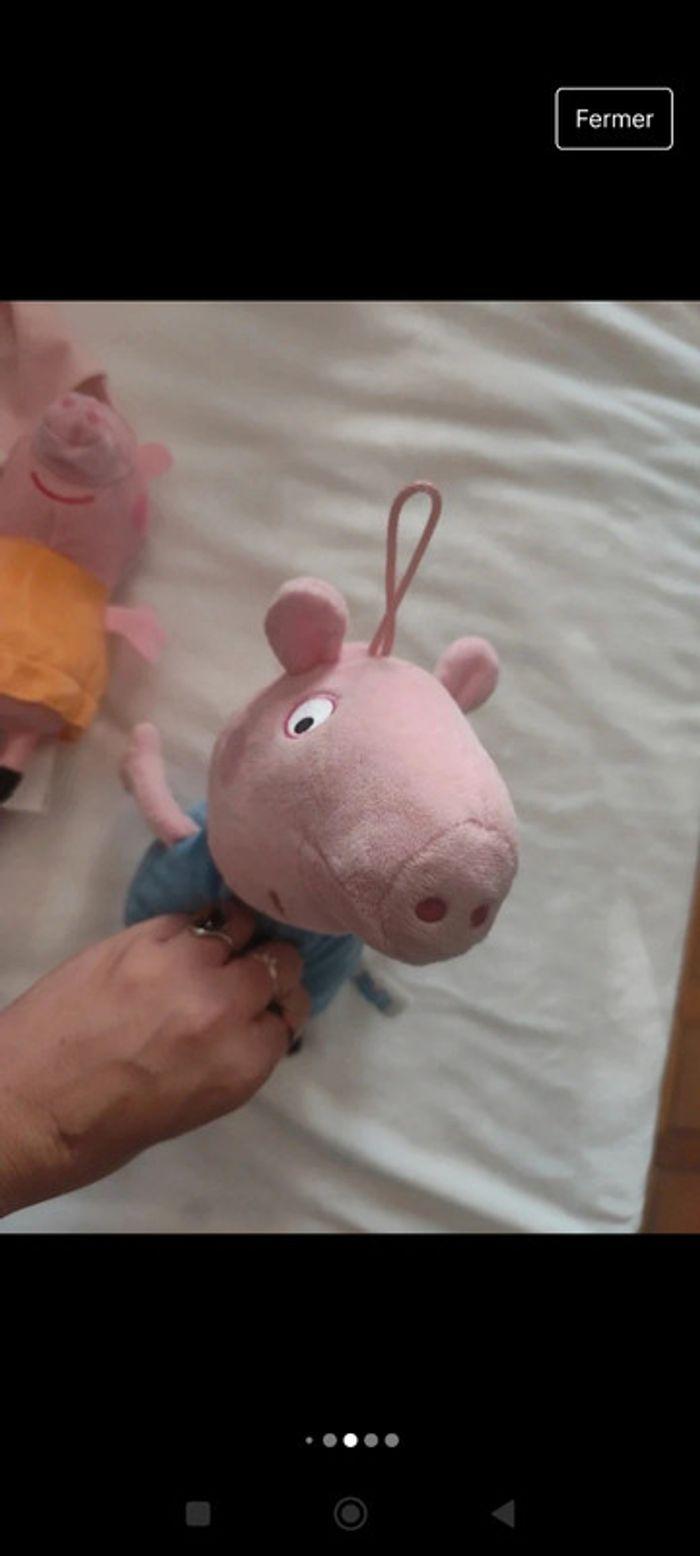 Lot de peluches pepa pig ainsi que un doudou licorne et un sac a main multicolore - photo numéro 4