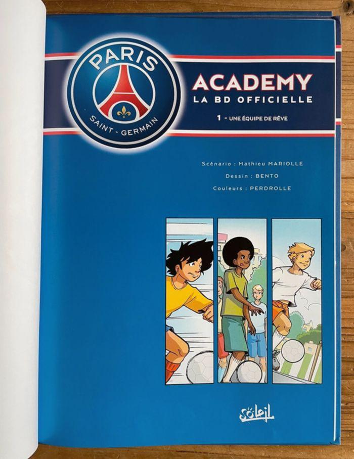 Lot de 4 BD PSG Academy tomes 1 à 4 - photo numéro 4