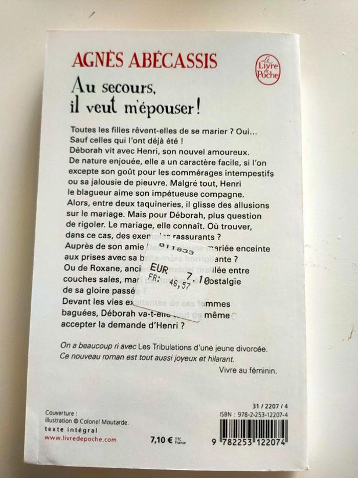 Livre : Au secours il veut m'épouser - photo numéro 2