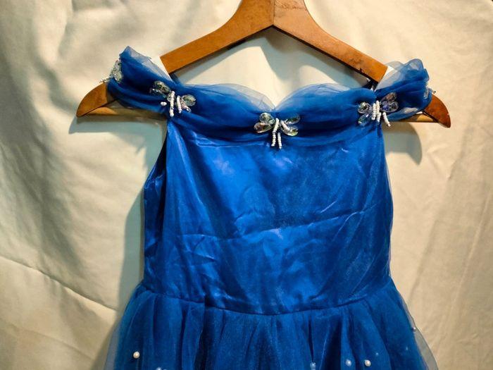 Robe de luxe  princesse cendrillon  neuve T 130 cm - photo numéro 4