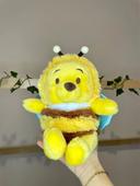 Peluche Disney Winnie l’ourson déguisé en abeille 🐝