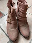 Bottines rose poudré/doré 37