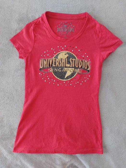 T-shirt Universal Studios Singapore rouge taille S - photo numéro 1