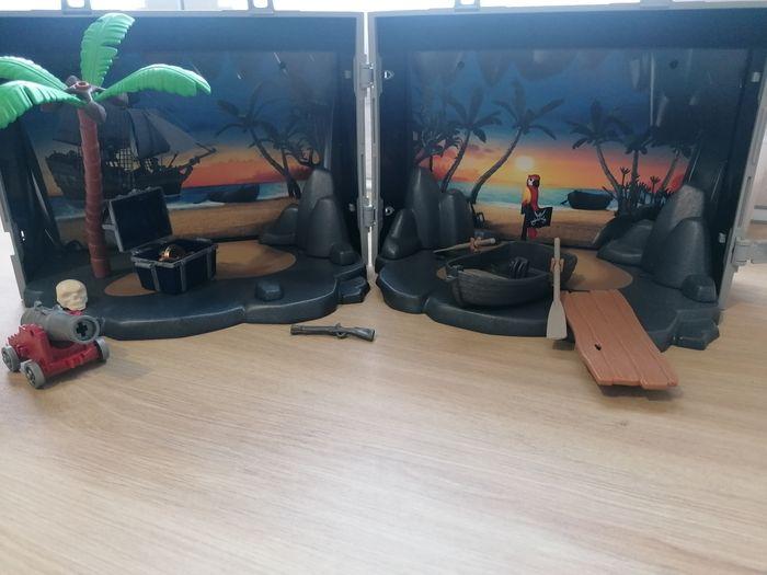 Playmobil île Au Trésor des Pirates Transportable - photo numéro 2