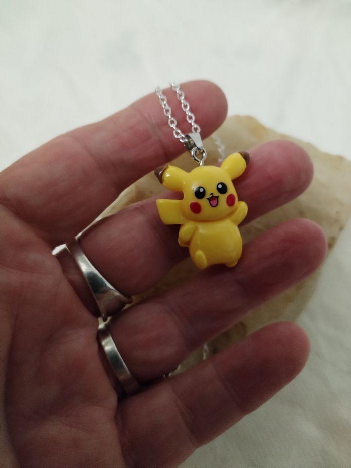 Collier chaine 45cm pendentif personnage Pikachu - photo numéro 2