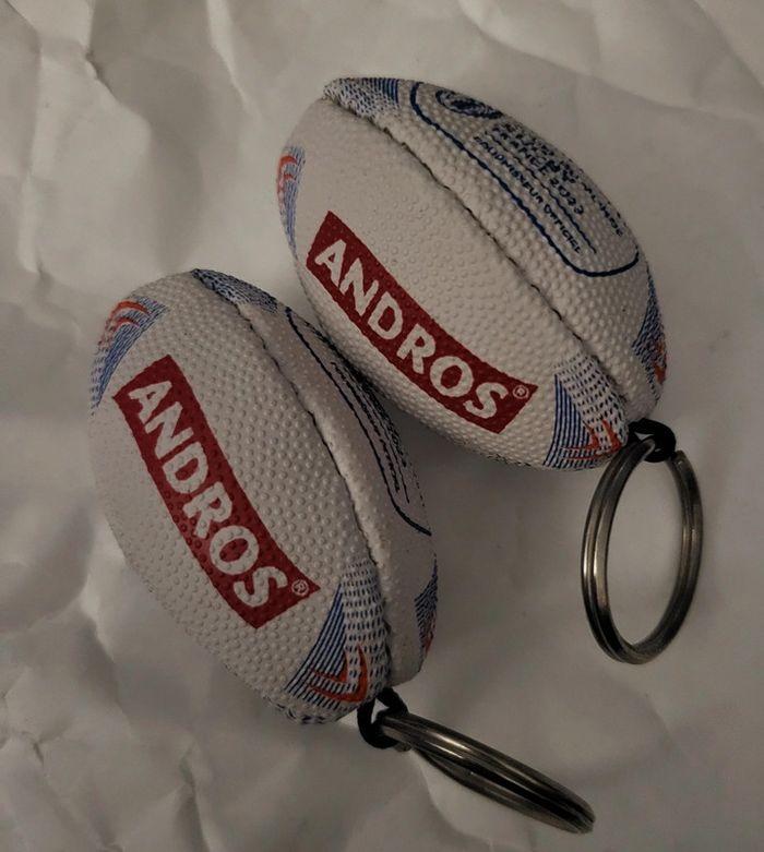 2 portes clef en forme de ballon de rugby-Coupe du monde France 2023 etat neuf logo Andros - photo numéro 3