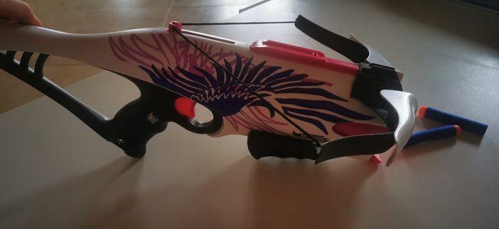 Nerf rebelle et 8 fléchettes en mousse - photo numéro 4