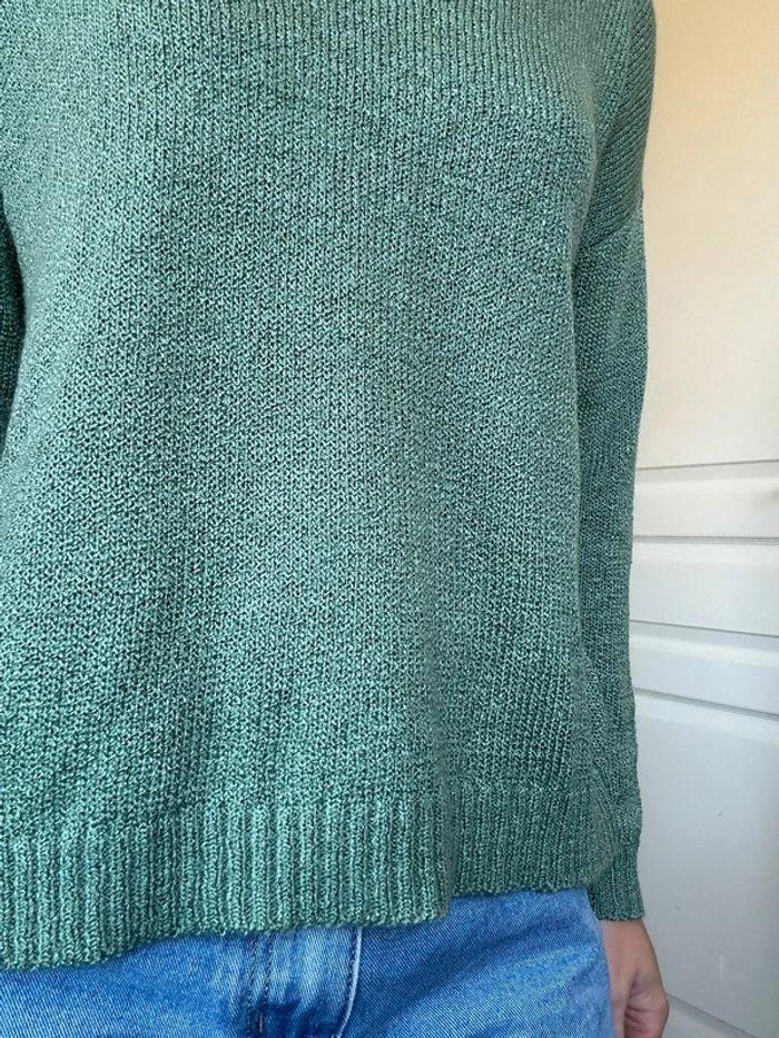 Pull maille col V vert Kiabi taille 38 💖 - photo numéro 6