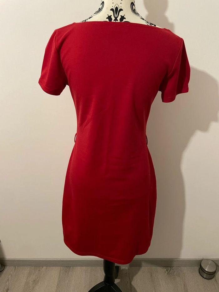 Robe à manches courtes rouge et noir clou argenté épaule Jacqueline Riu taille 38 - photo numéro 4