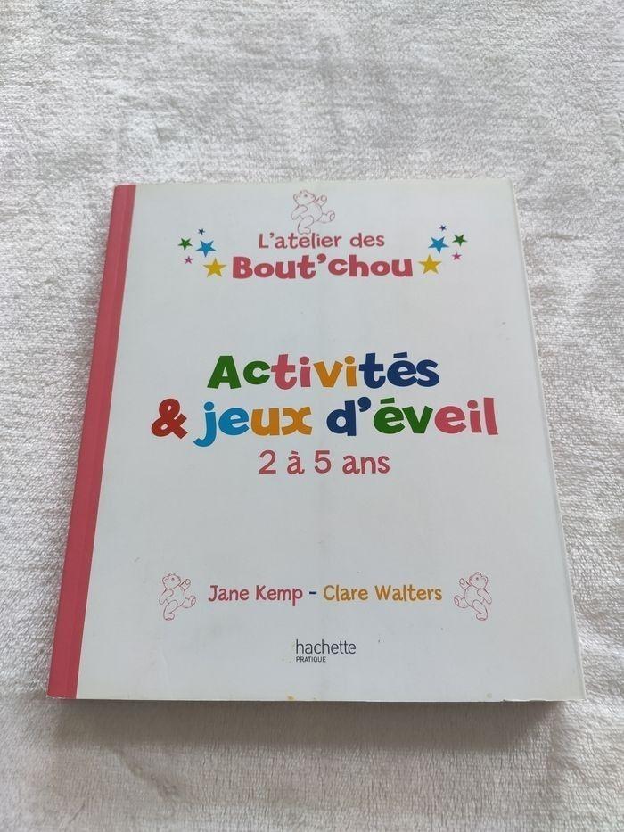 Livre d'activités et jeux d'éveil