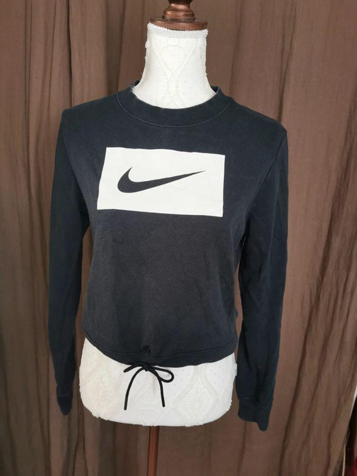 Pull sweat noir Nike taille XS - photo numéro 1