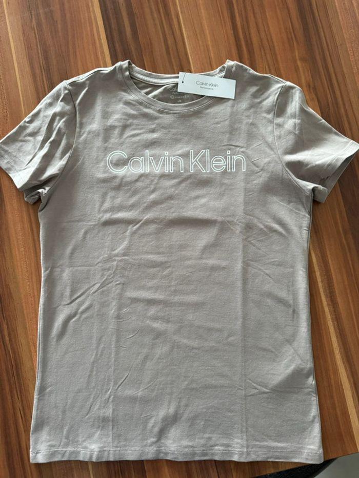 T-shirt Calvin Klein - photo numéro 3