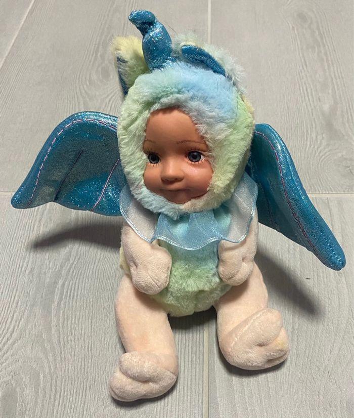 Bébé peluche