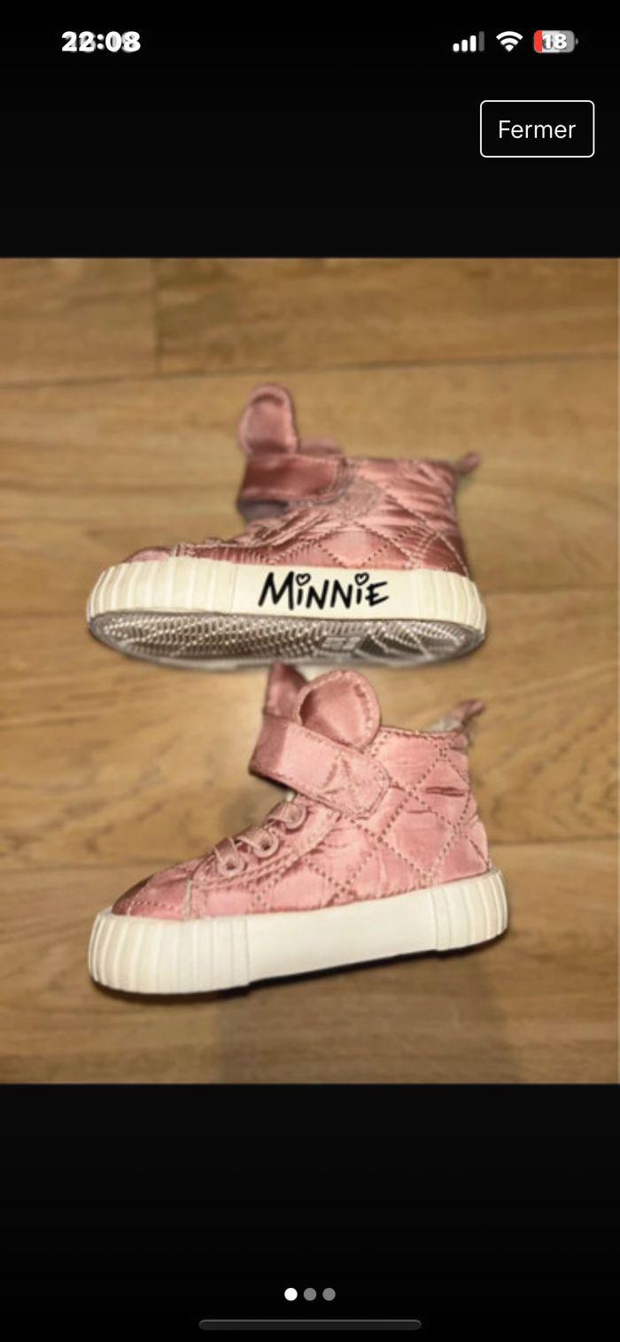 Basket H&M Minnie rose taille 18/19 très bon état - photo numéro 1