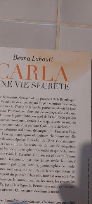 Livre carla - photo numéro 3