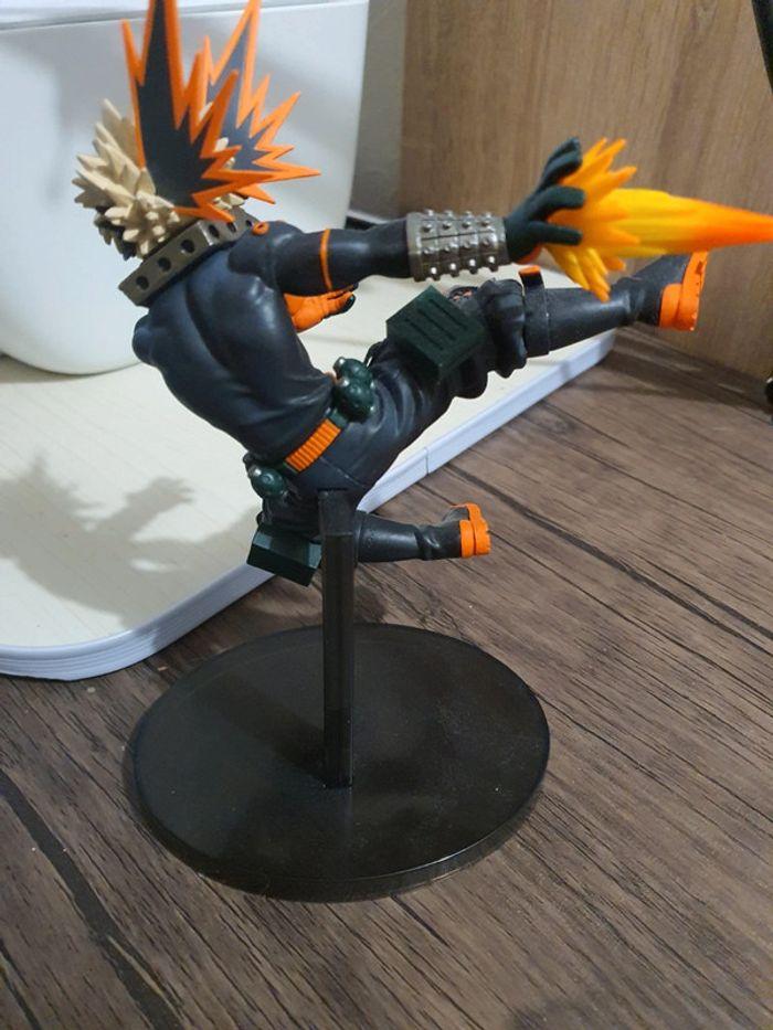 Figurine Bakugo - photo numéro 3