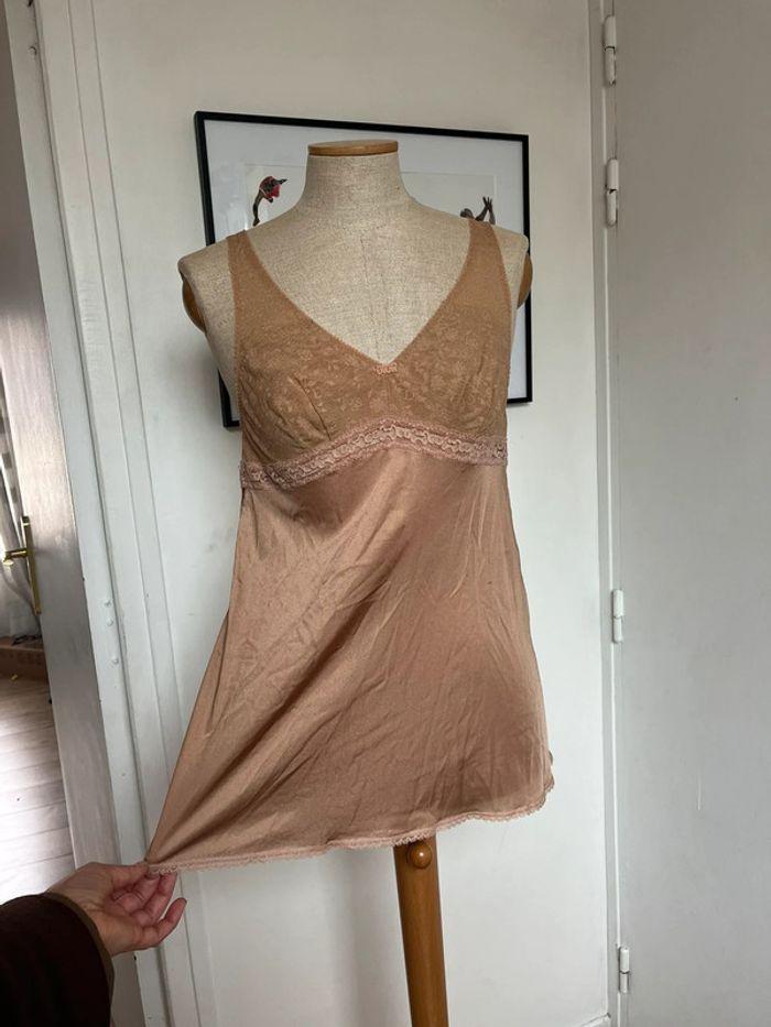 Haut nuisette Christian Dior vintage taille L couleur beige nude - photo numéro 1