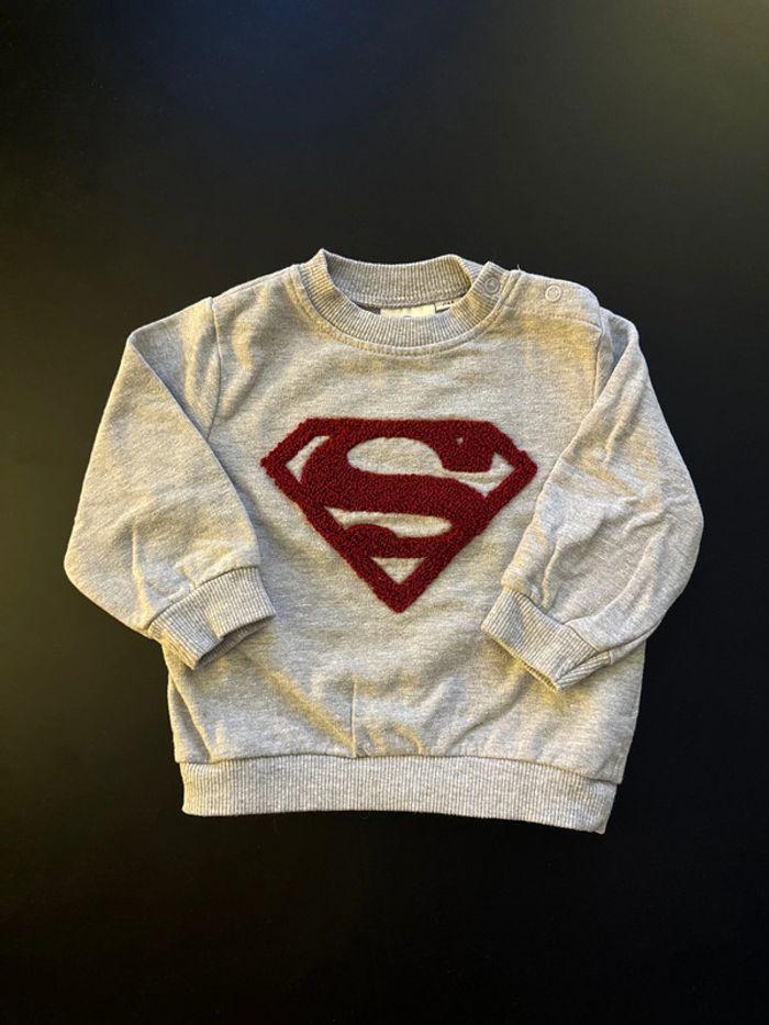 Pull motif super man 6 mois - photo numéro 1