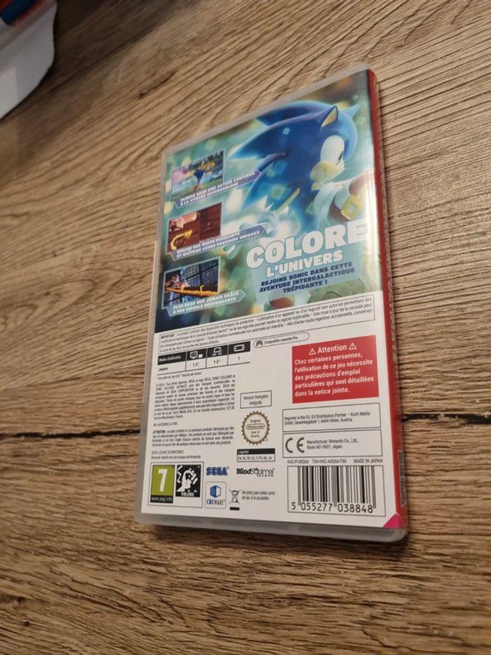 boîte du jeu avec sont code encore bon sonic colours pour Nintendo switch - photo numéro 2