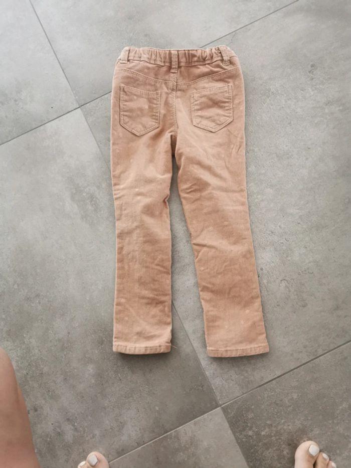 Pantalon velours fille 4 ans kiabi - photo numéro 6