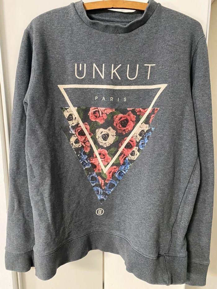 Pull d’hiver unkut . Taille M - photo numéro 2